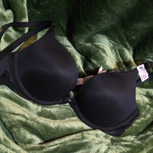 Victoria's Secret Black Moulded Push-Up Bra with Double Straps